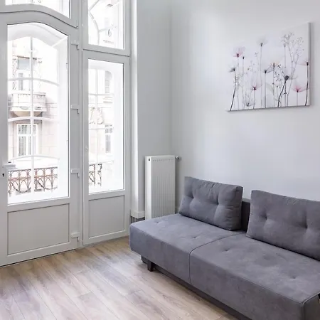 Doroshenko Street For 4 Guests *