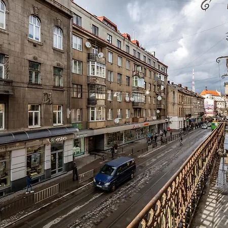 Apartment Doroshenko Street For 4 Guests Lviv