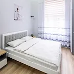 Doroshenko Street For 4 Guests לבוב